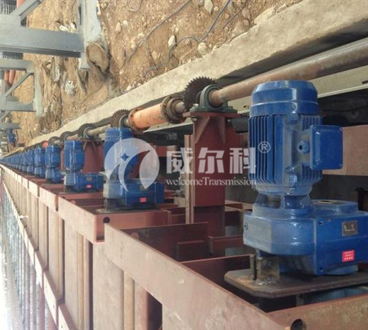 为什么钢铁冶金机械设备都选用佰富彩减速机